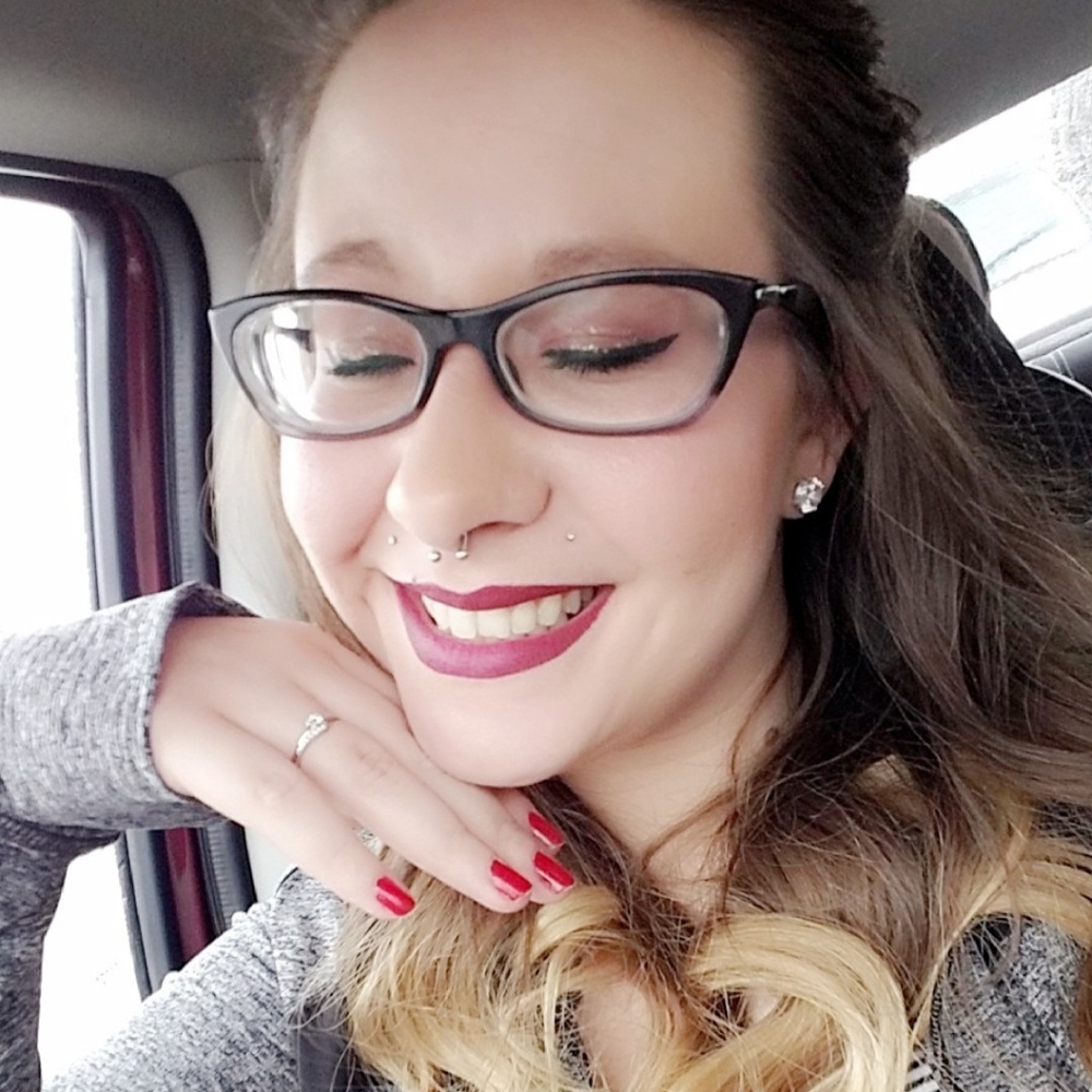 Meet your Posher, Ashley